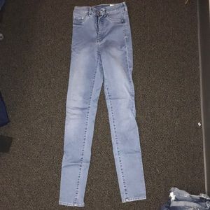 Light washed jeggings!